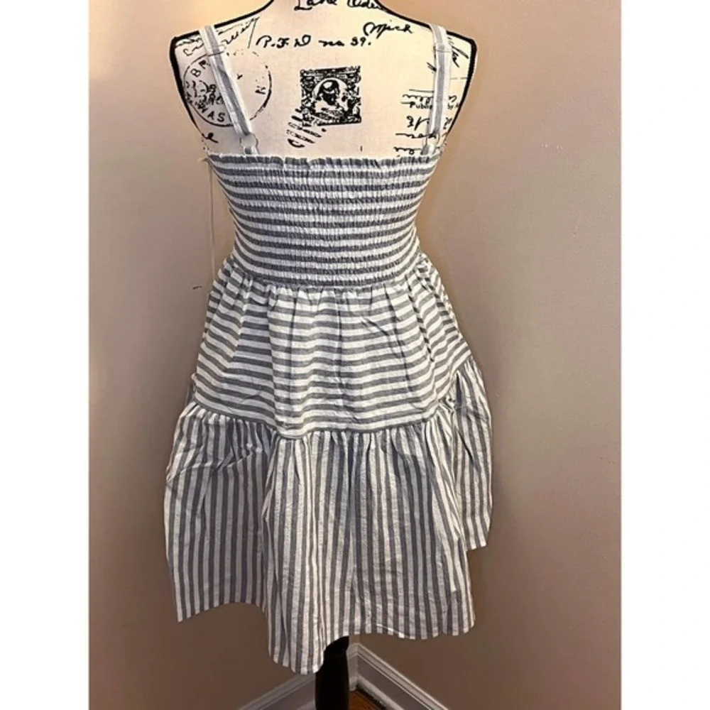 Urban Outfitters Lumiere Striped Smocked Babydoll Dress SZ L - Picture 4 of 10